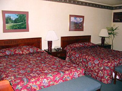 Red Arrow Inn & Suites, A Travelodge By Wyndham Монтроуз Стая снимка